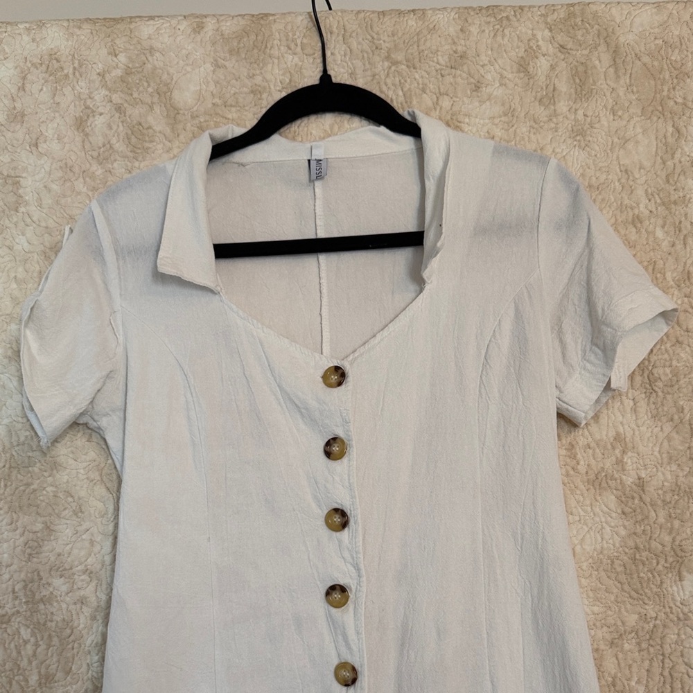 MISSLOOK White Midi Dress with Brown Buttons